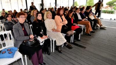 Bornova Belediyesi, 14 Şubat Sevgililer Günü'nde anlamlı bir etkinliğe imza