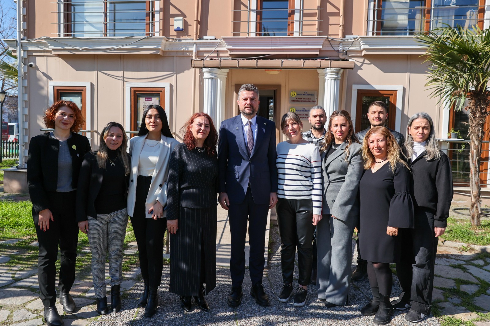 Buca Belediye Başkanı Mimar Görkem Duman, üniversite öğrencisi Özgecan Aslan’ın