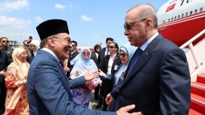 Cumhurbaşkanı Recep Tayyip Erdoğan, resmi temaslarda bulunmak üzere Malezya'nın başkenti