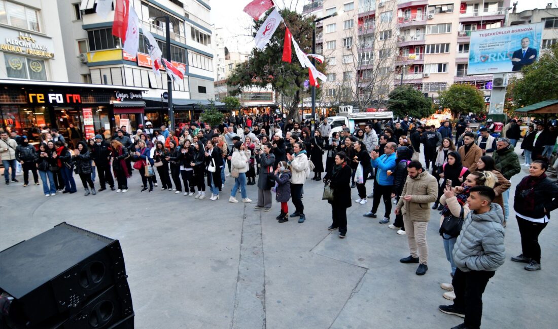 Bornova Belediyesi, Sevgililer Günü’nü coşkulu bir etkinlikle kutladı. . İzmir’e