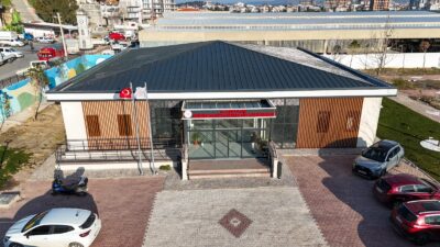 Menemen Belediyesi tarafından Asarlık Gençlik Merkezi Kompleksi içinde yapımı tamamlanan