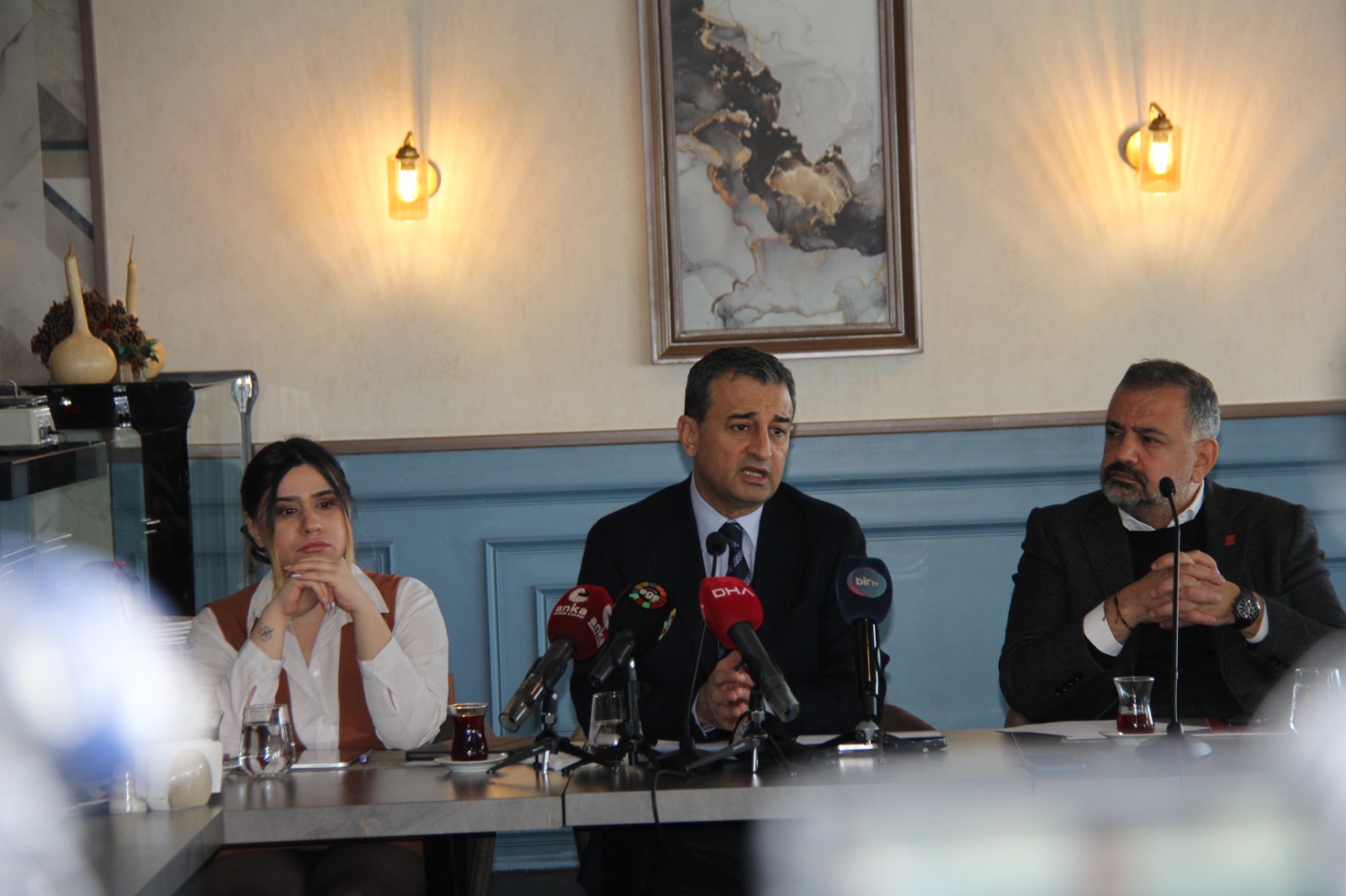 CHP Genel Başkan Yardımcısı Burhanettin Bulut, kayyumlar, gözaltıların darbe görüntüsü