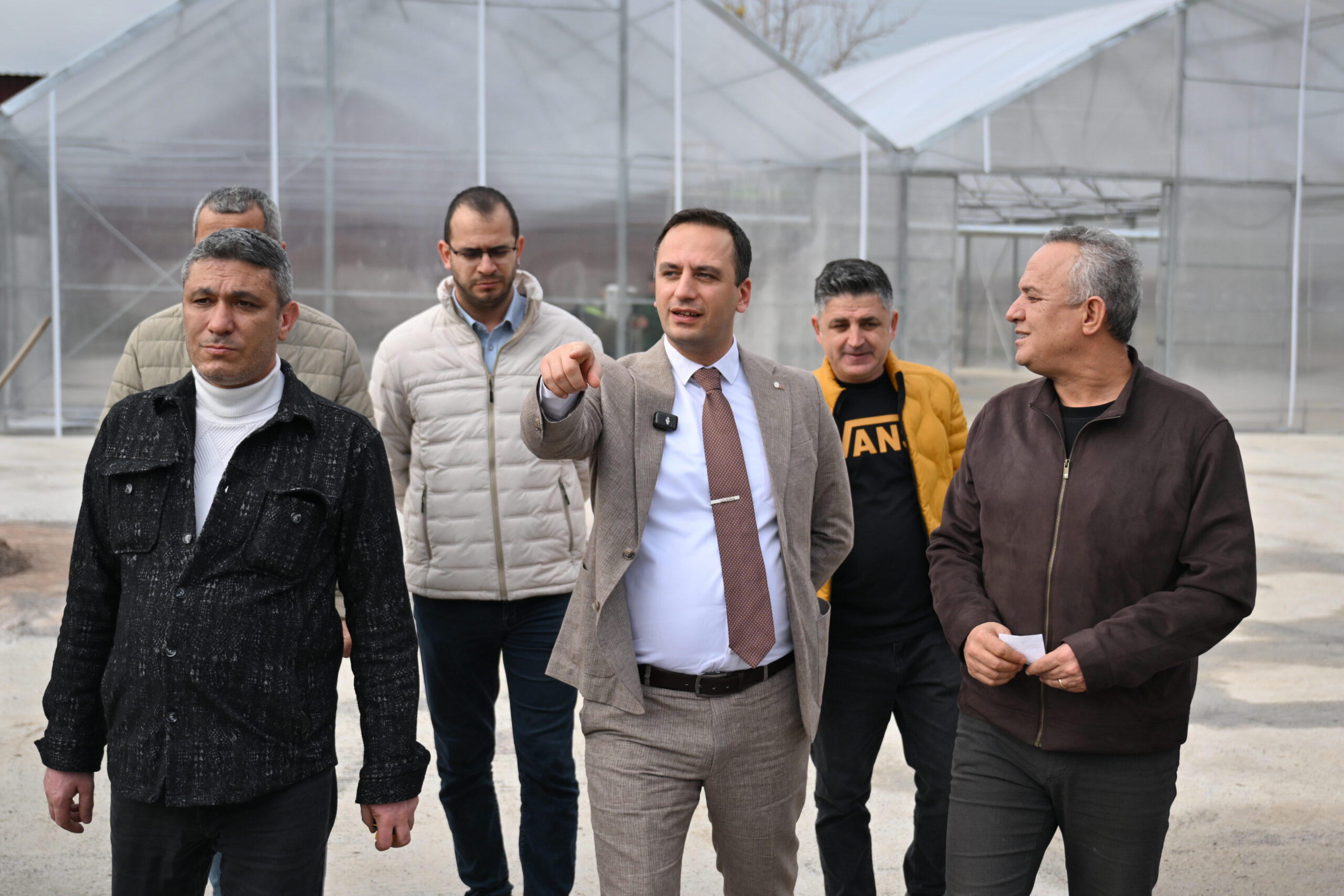 Bornova Belediyesi, ilçeyi daha yeşil hale getirmek için Pınarbaşı’ndaki fidanlığını