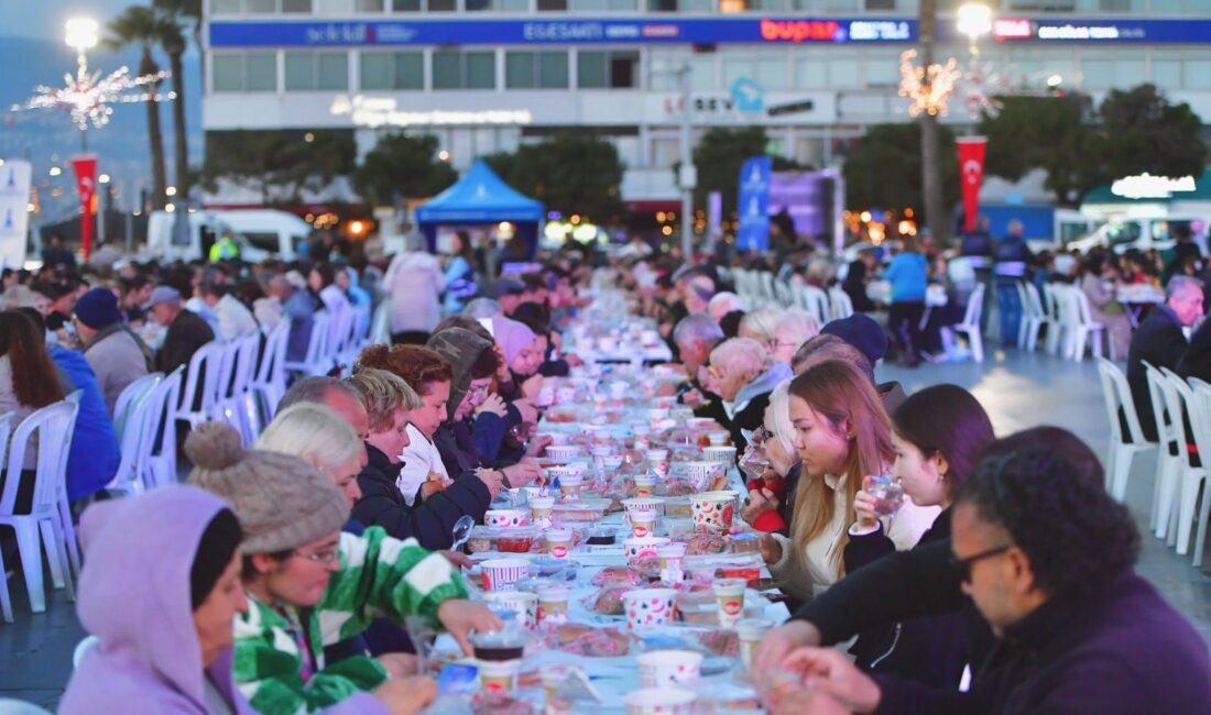 İzmir Büyükşehir Belediyesi, Ramazan ayının bereketini dayanışmayla büyütecek. Ay boyunca