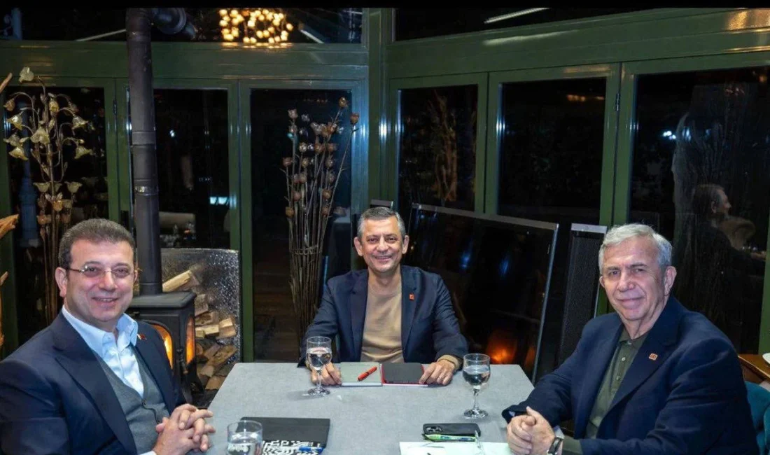 CHP Genel Başkanı Özgür Özel, Ankara Büyükşehir Belediye Başkanı Mansur