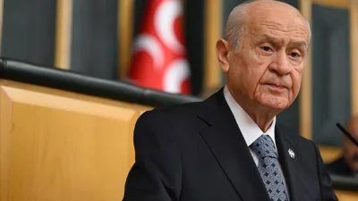 MHP lideri Devlet Bahçeli, sağlık durumuna ilişkin iddiaların ardından sosyal