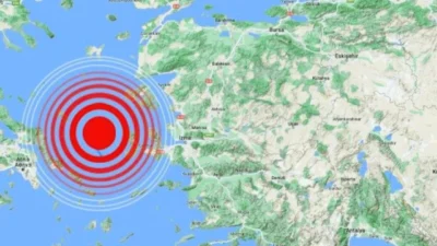 Ege Denizi'nde saat 20.40’ta 4.3 büyüklüğünde deprem kaydedildi.

