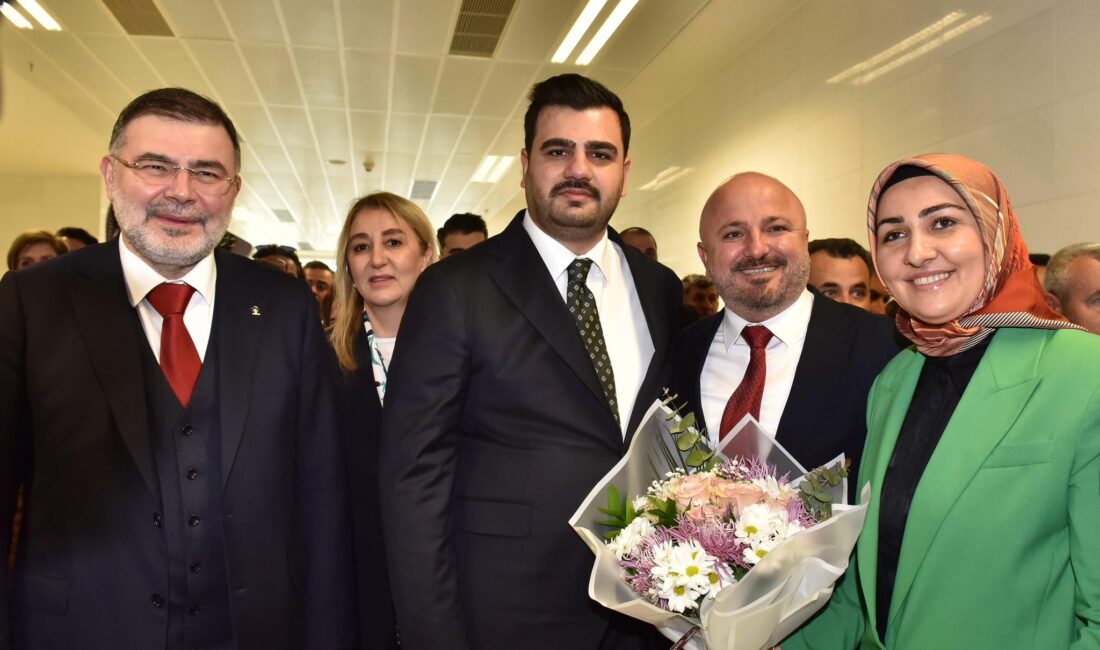 İzmir'den milletvekili seçilen ve AK Parti'nin son kongresinde Genel Sekreterlik