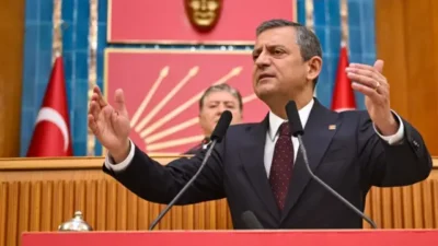 CHP’ye yönelik operasyonları ‘sivil darbe’ olarak niteleyen Özgür Özel, Erdoğan’a