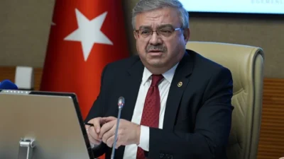 Afyonkarahisar’ın Sinanpaşa ilçesinde meydana gelen trafik kazasında AK Parti Afyonkarahisar