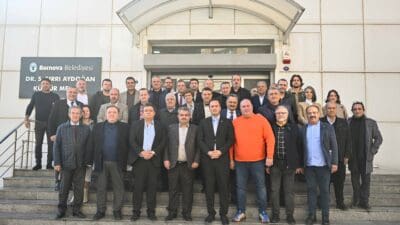 Bornova Belediyesi, ilçedeki sanayi sitelerinin temsilcilerini bir araya getirdi. Bornova