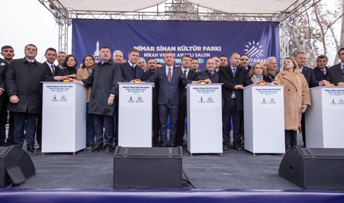 İzmir Büyükşehir Belediye Başkanı Dr. Cemil Tugay, 6 Şubat depremlerinin