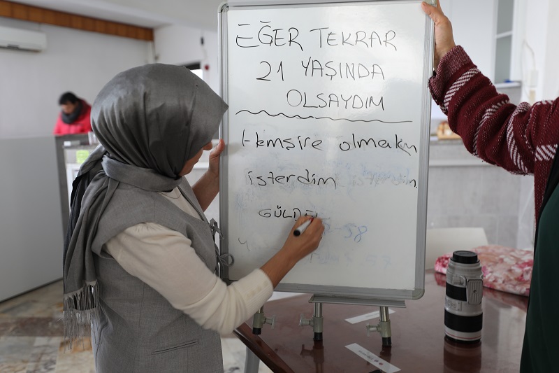 Menderes Belediyesi, 18 – 24 Mart Yaşlılar Haftası’nda bakımevinde kalan
