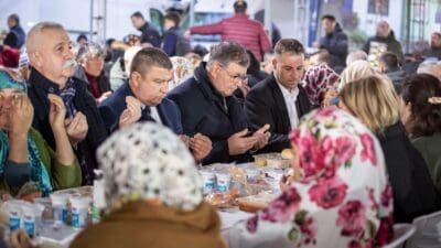 İzmir Büyükşehir Belediye Başkanı Dr. Cemil Tugay, ramazan ayının üçüncü