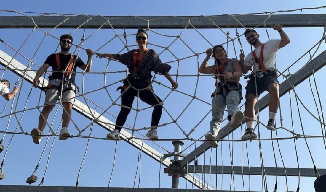 İzmir Büyükşehir Belediyesi, Bornova'da bulunan Macera Park'ta "Gençlik Parkuru" günlerini