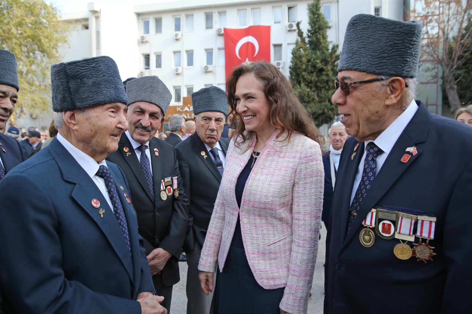 Karşıyaka Belediye Başkanı Yıldız Ünsal, 18 Mart Çanakkale Zaferi’nin 110.