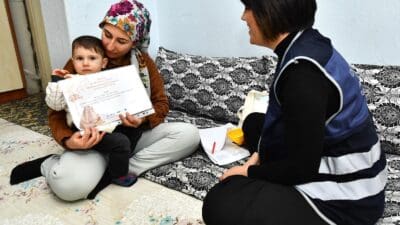 İzmir Büyükşehir Belediyesi, İzmir95 projesi ile hamilelik sürecinden başlayarak 3