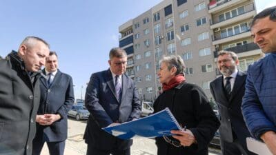 İzmir Büyükşehir Belediyesi, Karabağlar’ın Uzundere semtindeki kentsel dönüşüm alanında projelendirdiği
