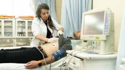 İzmir Büyükşehir Belediyesi Eşrefpaşa Hastanesi doktorları, 14 Mart Tıp Bayramı