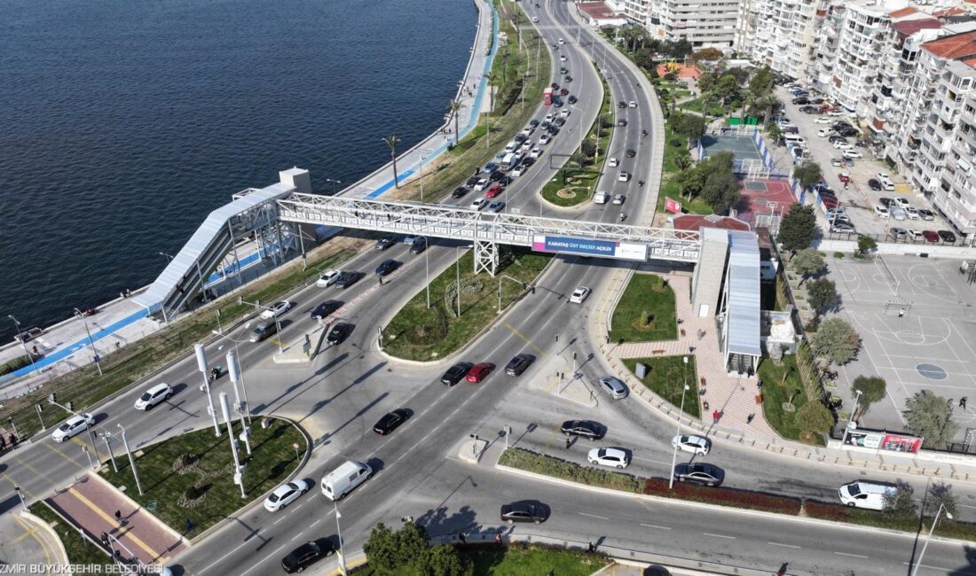 İzmir Büyükşehir Belediyesi, Mustafa Kemal Sahil Bulvarı’nda yaya ve araç