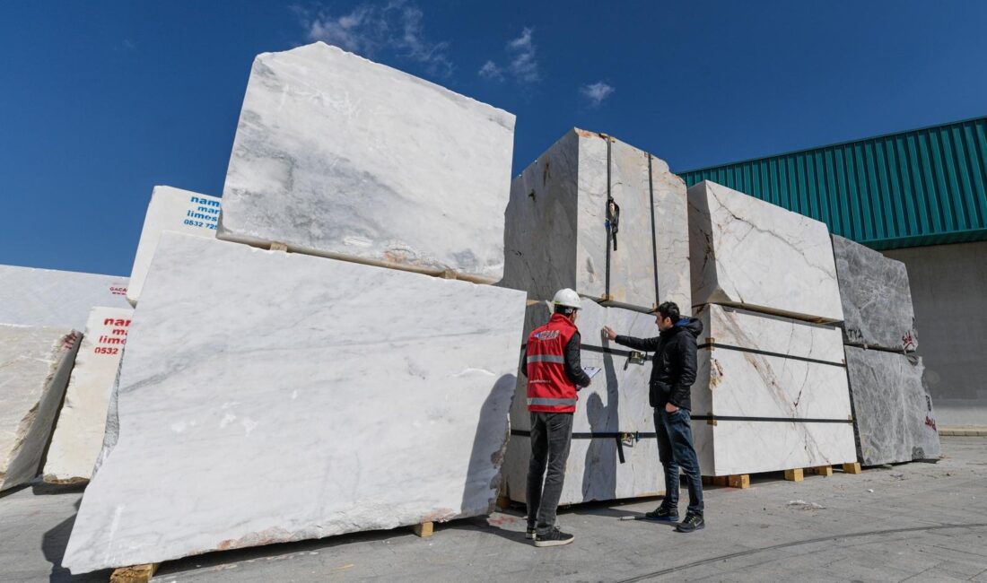 Dünyanın gözü İzmir’de olacak! 9 Nisan’da açılıyor Doğaltaş sektörünün en büyük küresel buluşması MARBLE İZMİR - Uluslararası