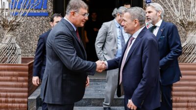 Danimarka’nın Ankara Büyükelçisi Ole Toft ve İstanbul Başkonsolosu Thierry Hoppe,