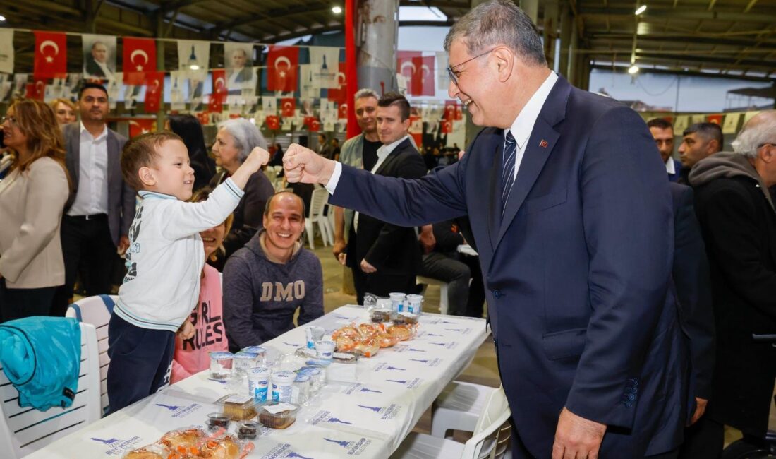 İzmir Büyükşehir Belediye Başkanı Dr. Cemil Tugay, ramazan ayında Büyükşehir