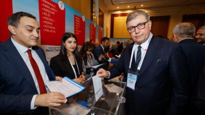 İzmir Büyükşehir Belediye Başkanı Dr. Cemil Tugay, İstanbul Büyükşehir Belediye