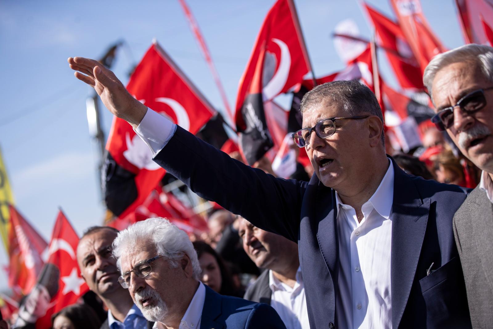 İzmir Büyükşehir Belediye Başkanı Dr. Cemil Tugay,  Cumhuriyet Halk Partisi'nin 