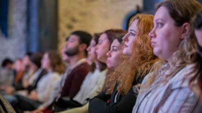 İzmir Büyükşehir Belediyesi’nin üniversiteden mezun olan 22-28 yaş arasındaki gençleri