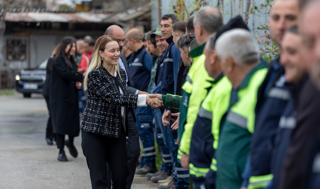 Konak Belediye Başkanı Nilüfer Çınarlı Mutlu, ilçenin her noktasındaki belediye