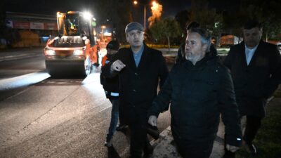 Bornova Belediye Başkanı Ömer Eşki, gece saatlerinde Işıkkent Kara Nakliyecileri