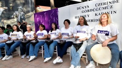 Bornova Belediyesi, 8 Mart Dünya Emekçi Kadınlar Günü kapsamında düzenlediği