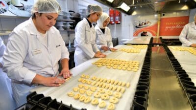 Bornova Belediyesi, İzmir Şekerciler ve Pastacılar Odası ve İzmir Soroptimist