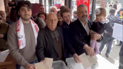 CHP'nin ön seçimdeki Cumhurbaşkanı adayı ve İBB Başkanı Ekrem İmamoğlu,