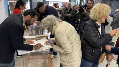 Ekrem İmamoğlu'nun tek aday olduğu CHP cumhurbaşkanlığı ön seçiminde İzmir'de