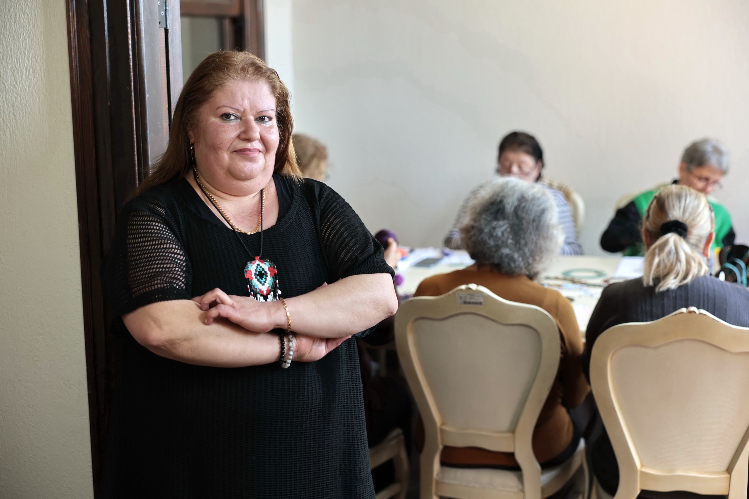 Konak Belediyesi’nin semt merkezlerindeki kurslara katılarak hayata bağlanan Güler Kurtul,