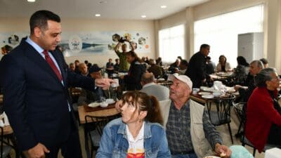 Çiğli Belediyesi, Ramazan ayı boyunca ilçenin farklı noktalarında kuracağı iftar