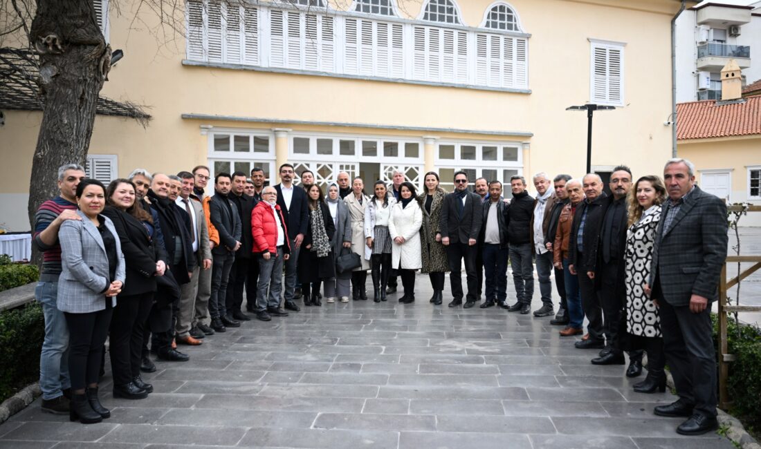 Bornova Belediyesi’nin ev sahipliğinde Bornova Kent Konseyi tarafından Dramalılar Köşkü’nde