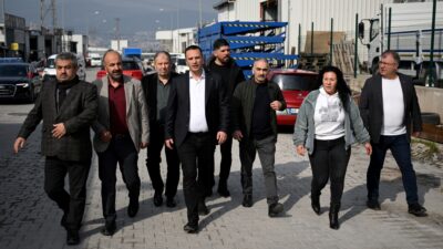 Bornova Belediye Başkanı Ömer Eşki, Işıkkent’te bulunan Geri Kazanımcılar Sitesi’ni