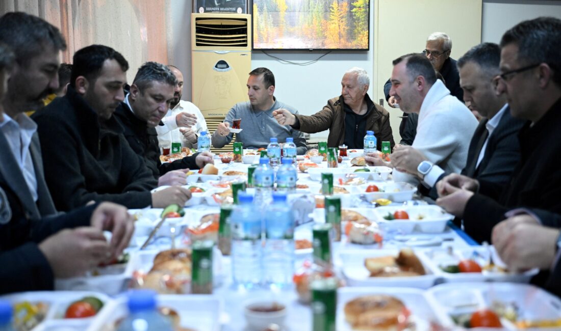 Bornova Belediye Başkanı Ömer Eşki, Bornova Belediyesinin açtığı 3 Kent