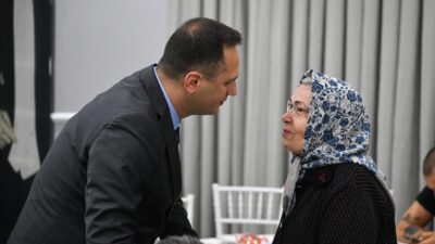 Bornova Belediyesi, şehit ailelerini ve gazileri Dr. Sırrı Aydoğan Kültür