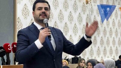 AK Parti Genel Sekreteri ve İzmir Milletvekili Eyyüp Kadir İnan,
