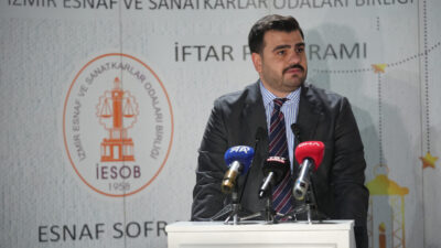 AK Parti Genel Sekreteri ve İzmir Milletvekili Eyyüp Kadir İnan,