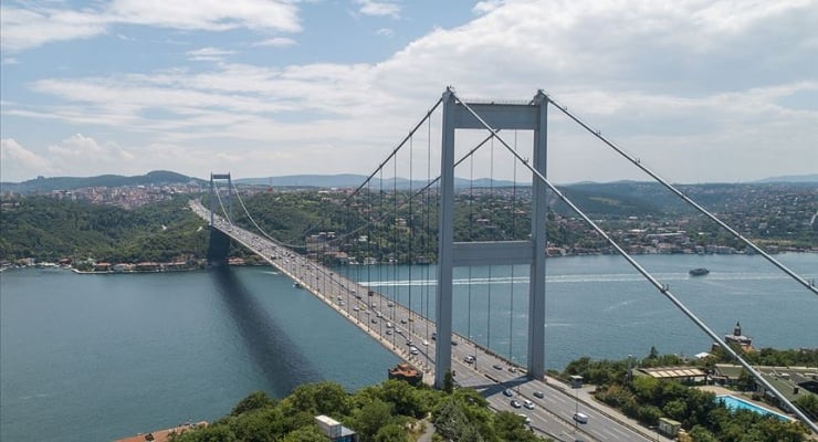Resmi Gazete’de yayınlanan karara göre bayramda bazı köprü, otoyol ve