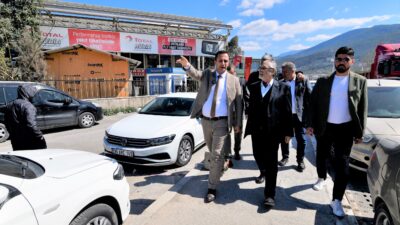 Bornova Belediyesi, Işıkkent Kara Nakliyecileri Sitesi’nin bitişiğinde yer alan 14