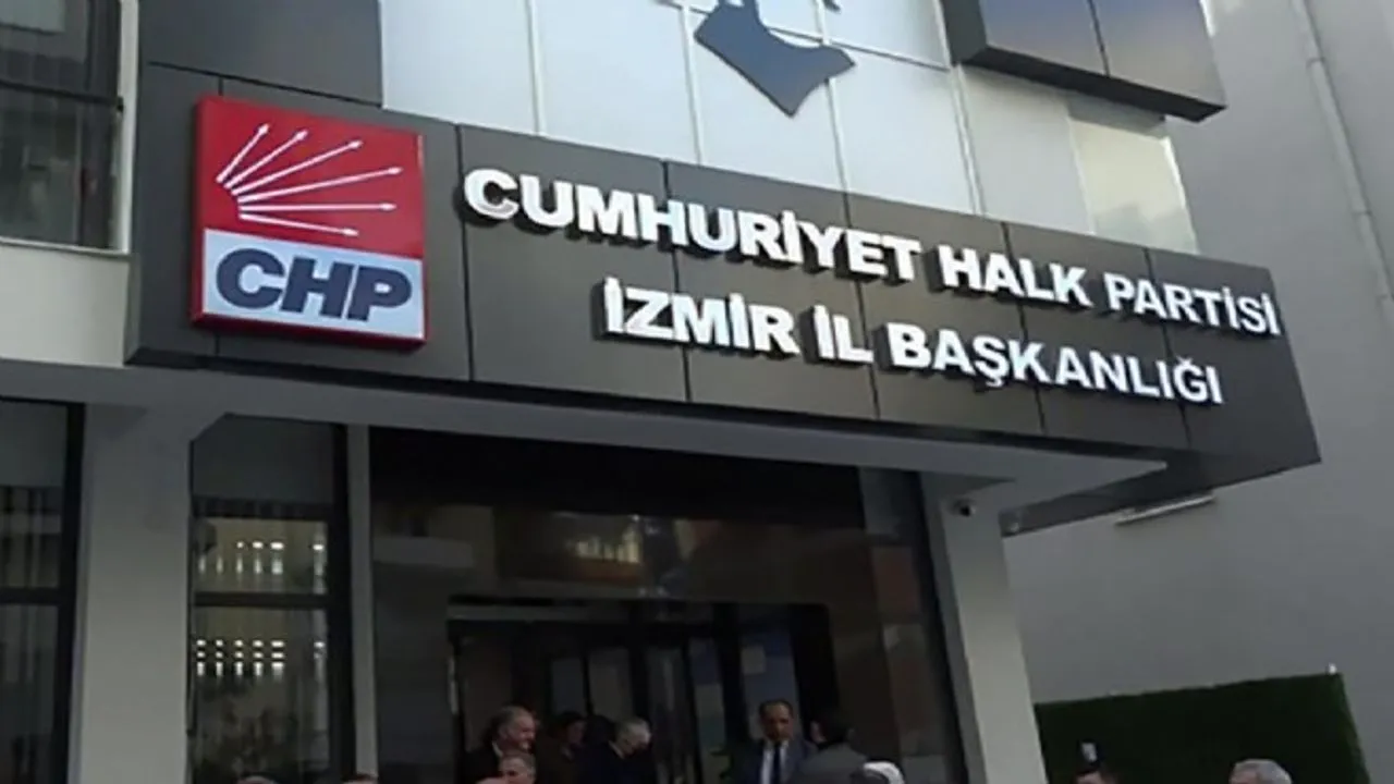 İstanbul Büyükşehir Belediye Başkanı Ekrem İmamoğlu'nun gözaltına alınması, İzmir'de büyük