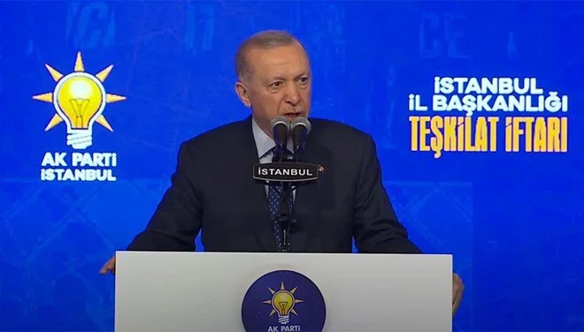Cumhurbaşkanı Recep Tayyip Erdoğan, AK Parti teşkilatlarıyla iftar programında, "Bu