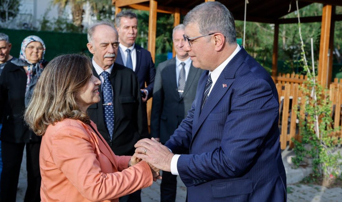 İzmir Büyükşehir Belediye Başkanı Dr. Cemil Tugay, Şehit Polis Aileleri