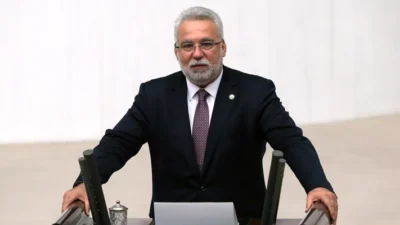 İstanbul Üniversitesi'nin İBB Başkanı Ekrem İmamoğlu'nun diplomasını iptal etmesi siyasi